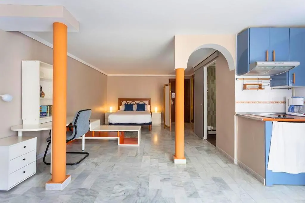 Luminosity Square Studio. Francos 14 Sevilla